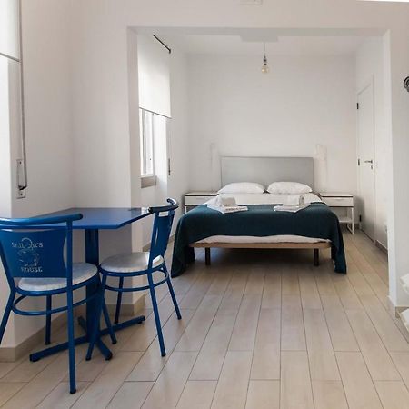 Sailor'S House Hostel Lagos Exterior foto