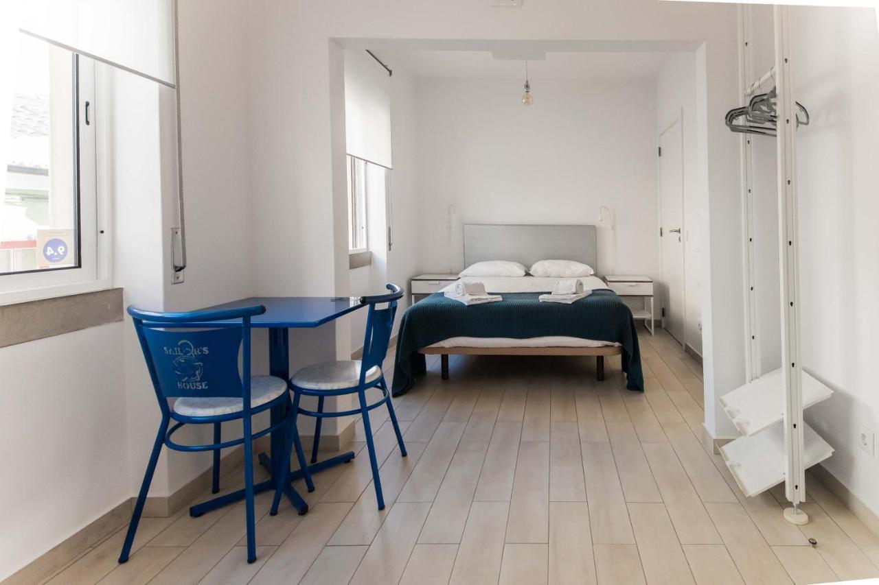 Sailor'S House Hostel Lagos Exterior foto